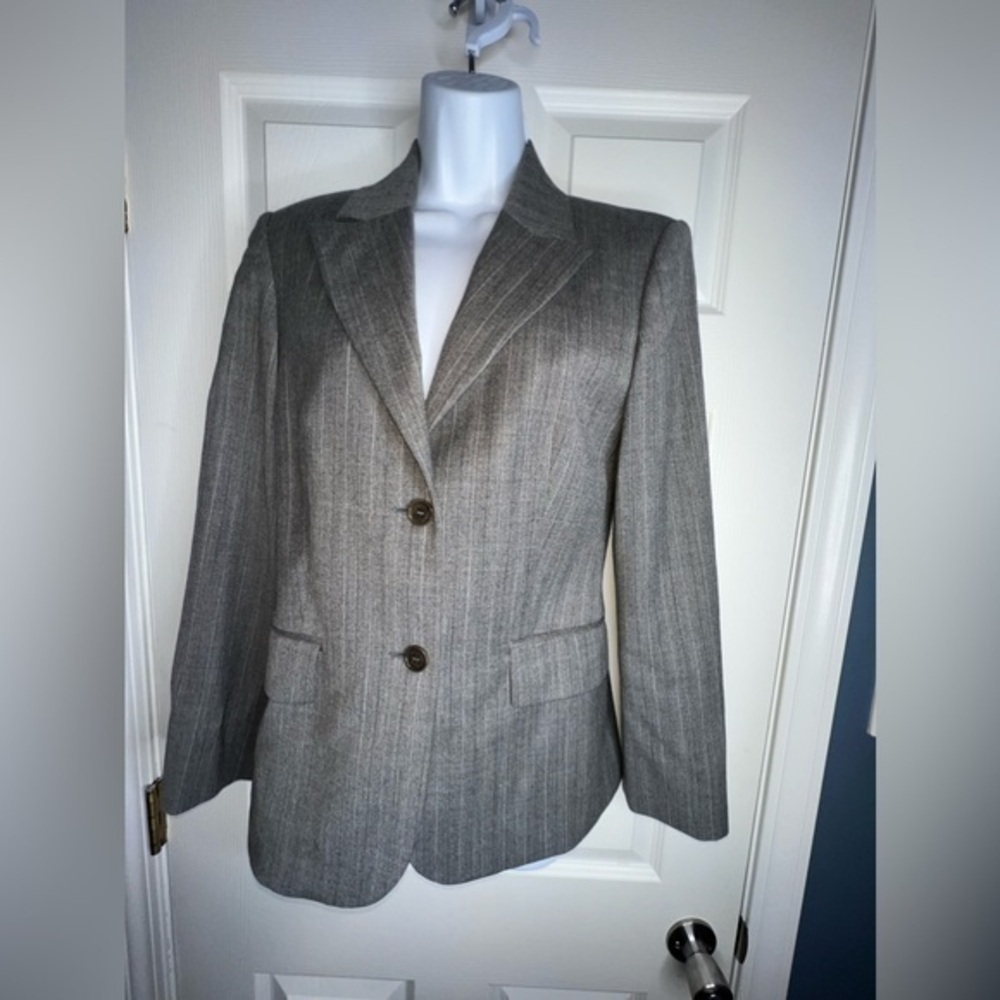 Sisley Womens IT 42 Virgin Wool Blazer Gray Pinstripe Suit Jacket US 6 M Italy - Picture 2 of 16